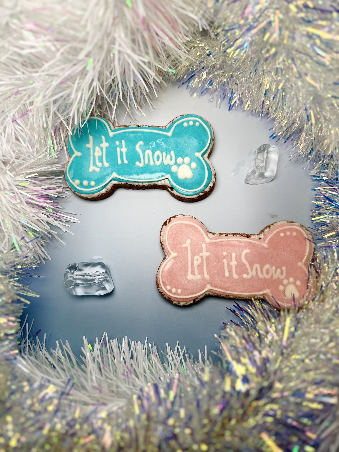 'Let It Snow' Biscuit Bones