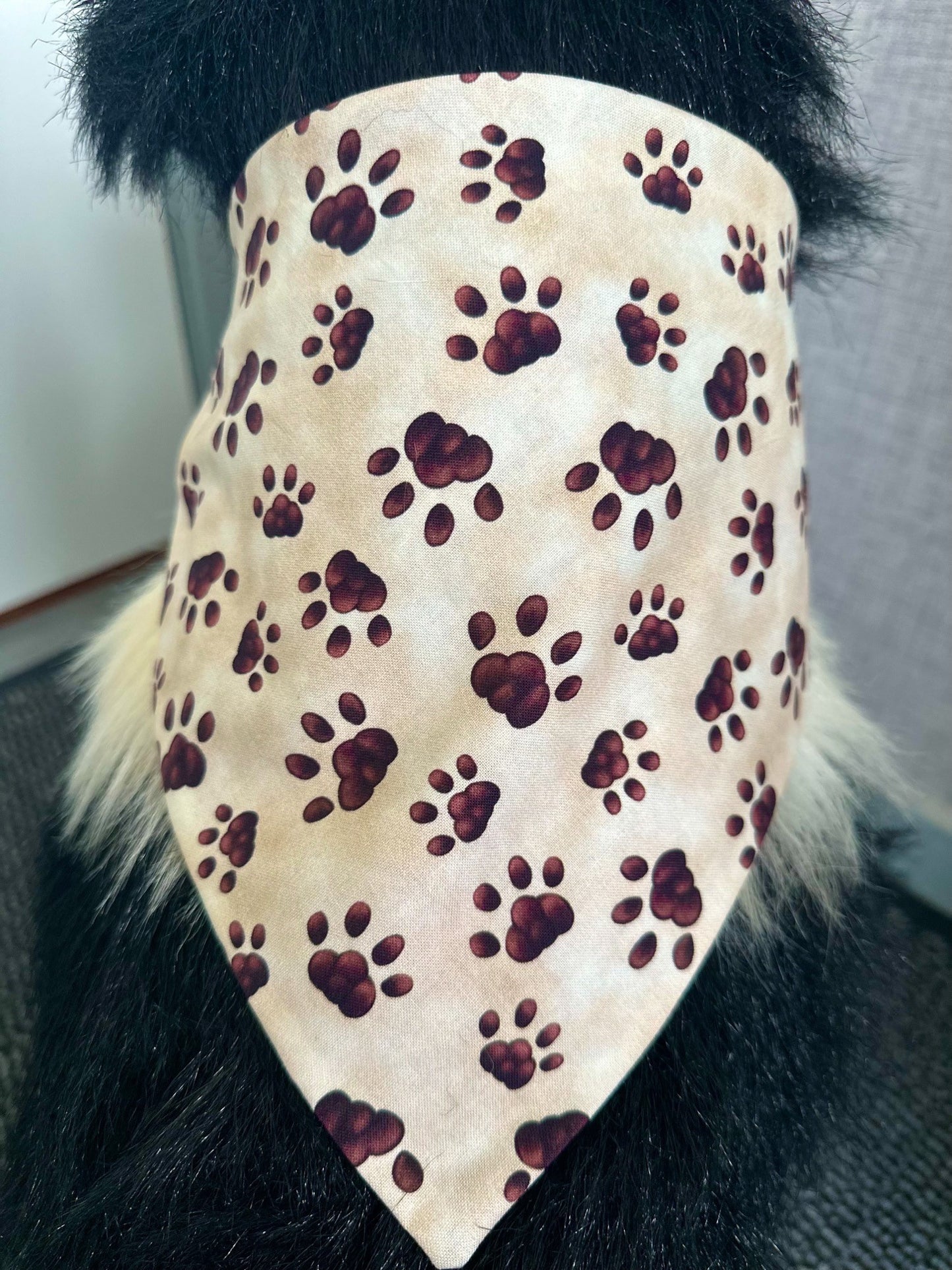 'Good Dog'/Paw Print Bandana