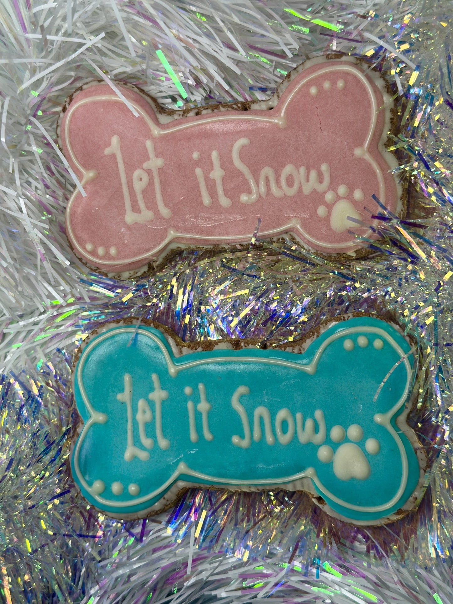 'Let It Snow' Biscuit Bones
